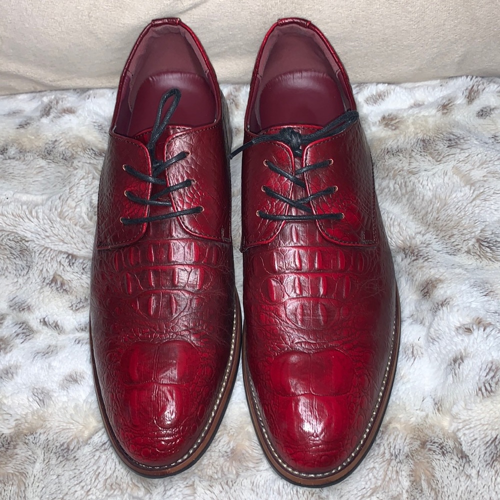 Cabuncci red Oxford shoes